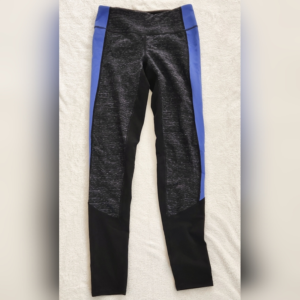 Zella Black & Blue Leggings with Fitted Design & Moisture-Wicking Fabric. XSmall